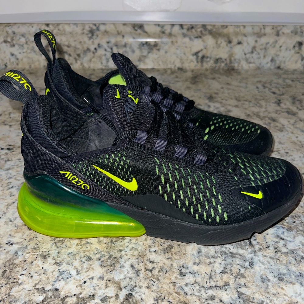 AIR MAX 270 GS 'BLACK VOLT - Kids 5.5Y / Women’s 7